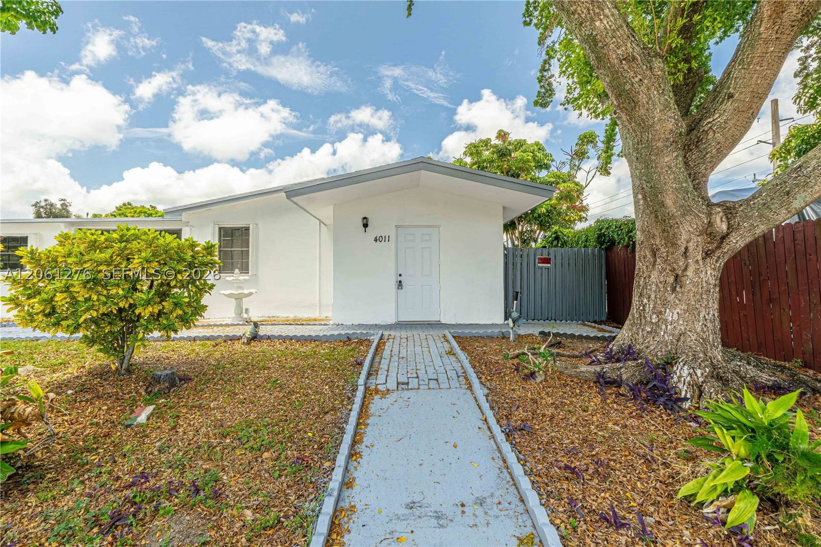 Real estate property located at 4011 32nd St, Broward, Lake Forest Sec 4, West Park, FL