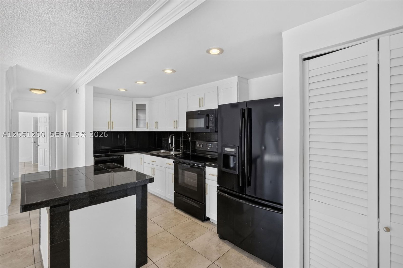 Real estate property located at 4544 79th Ave #1H, Miami-dade, Doral Gardens Condo, Doral, FL