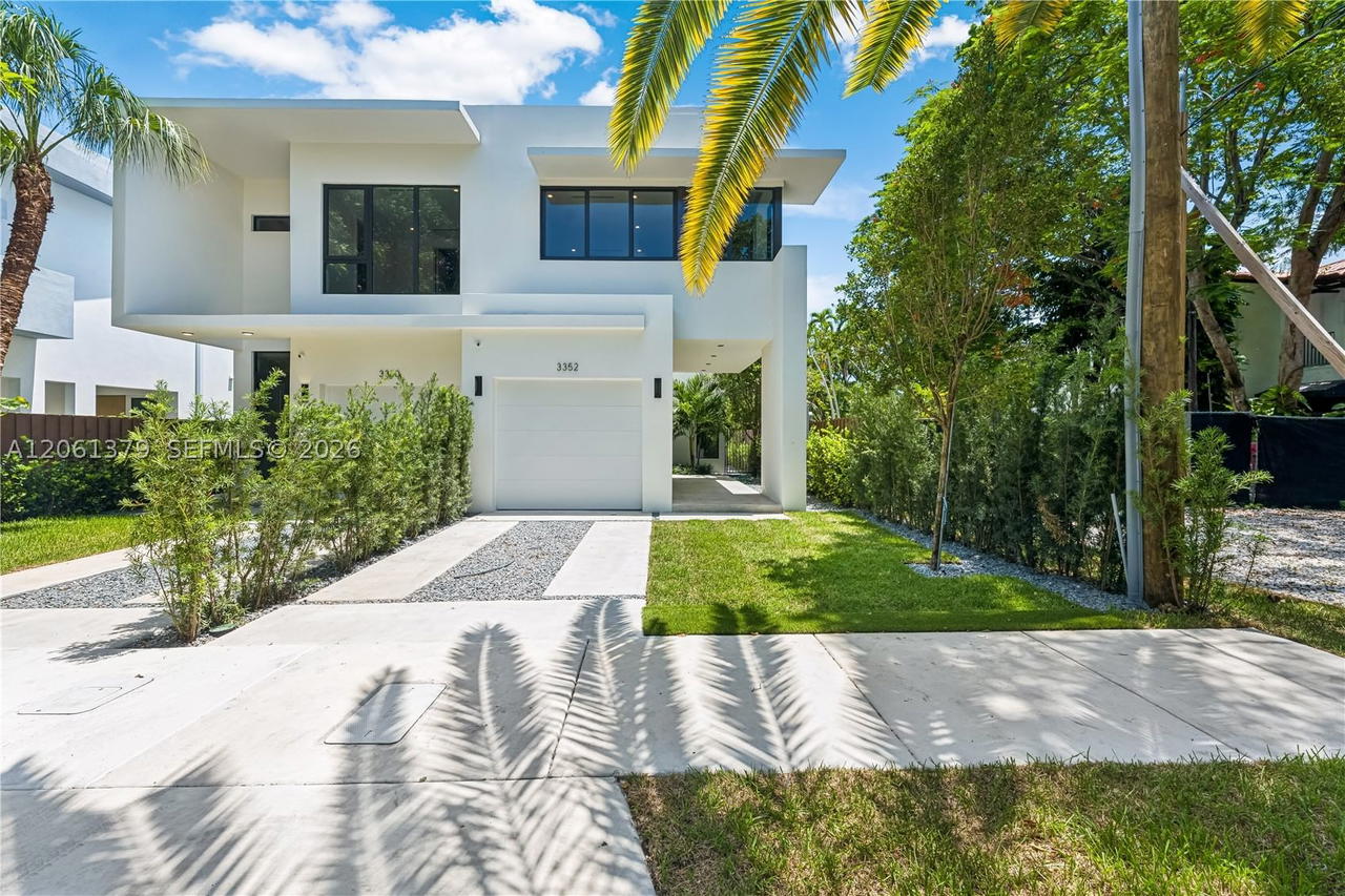 Real estate property located at 3352 28th Ter, Miami-dade, Pomelo Park, Miami, FL