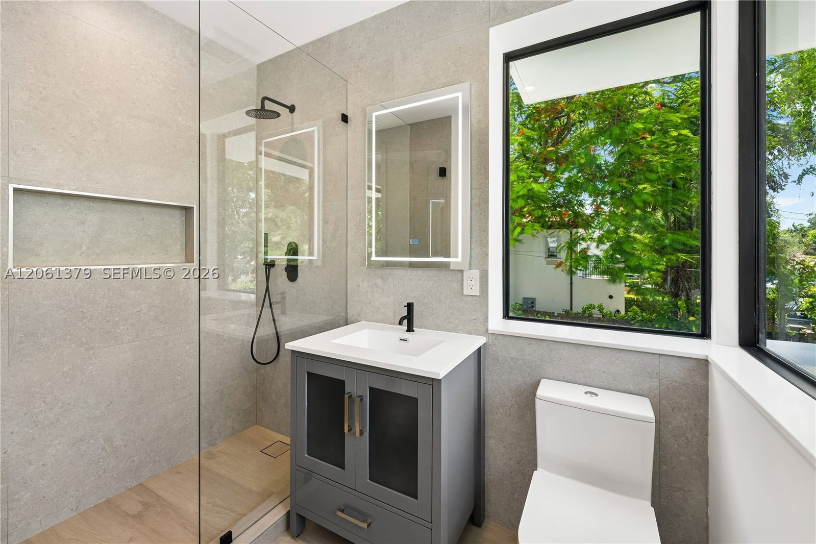 Real estate property located at 3352 28th Ter, Miami-dade, Pomelo Park, Miami, FL