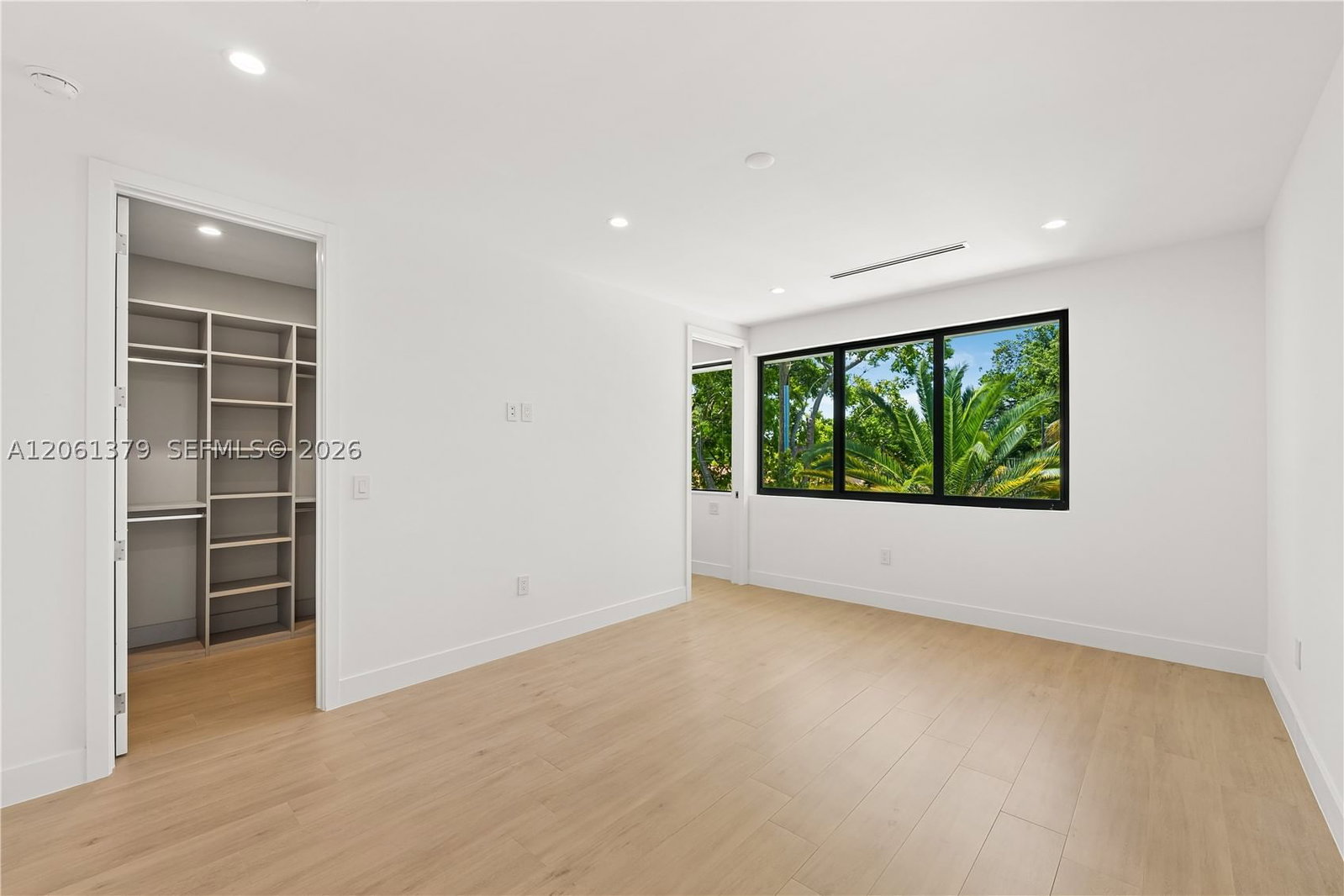 Real estate property located at 3352 28th Ter, Miami-dade, Pomelo Park, Miami, FL