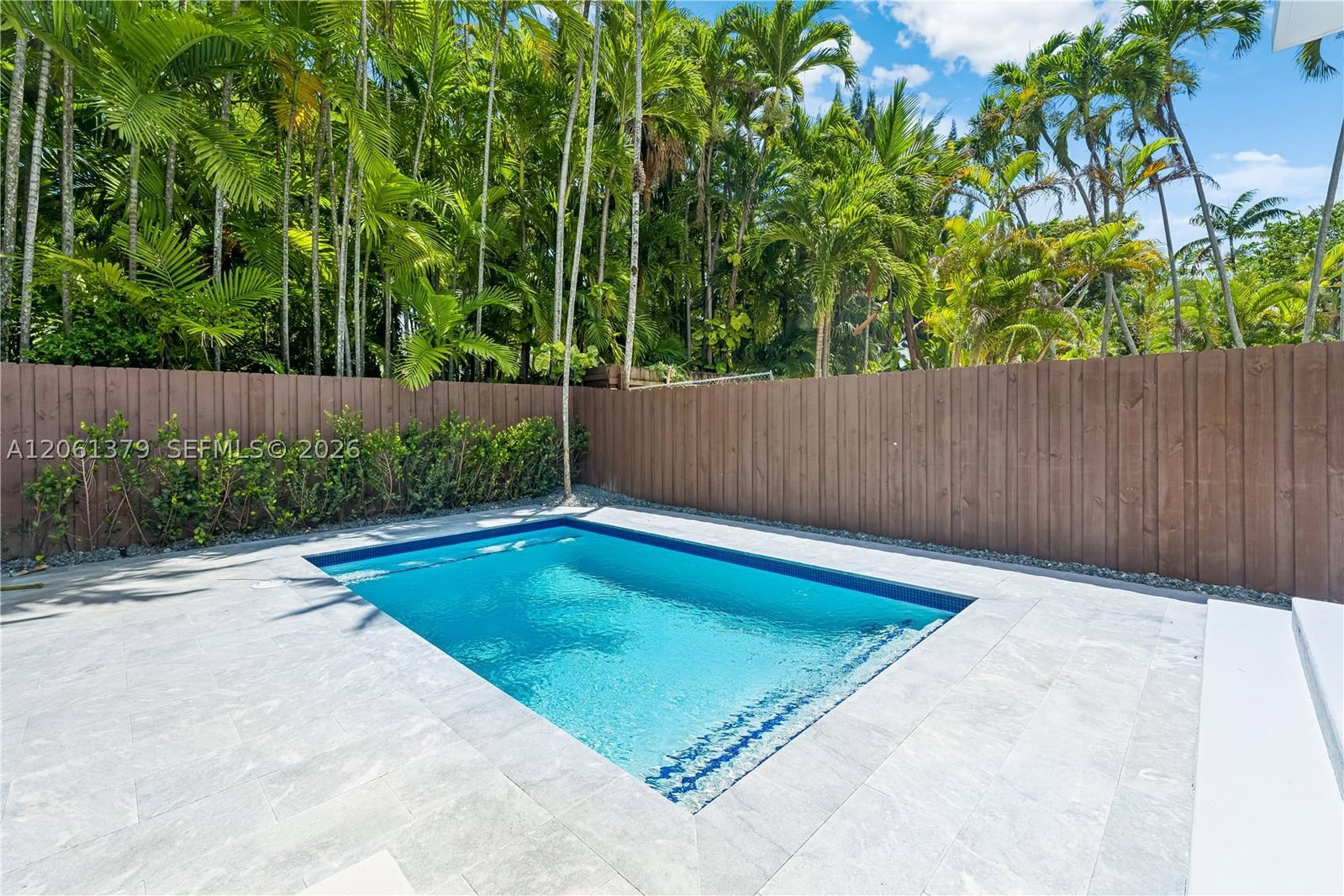 Real estate property located at 3352 28th Ter, Miami-dade, Pomelo Park, Miami, FL