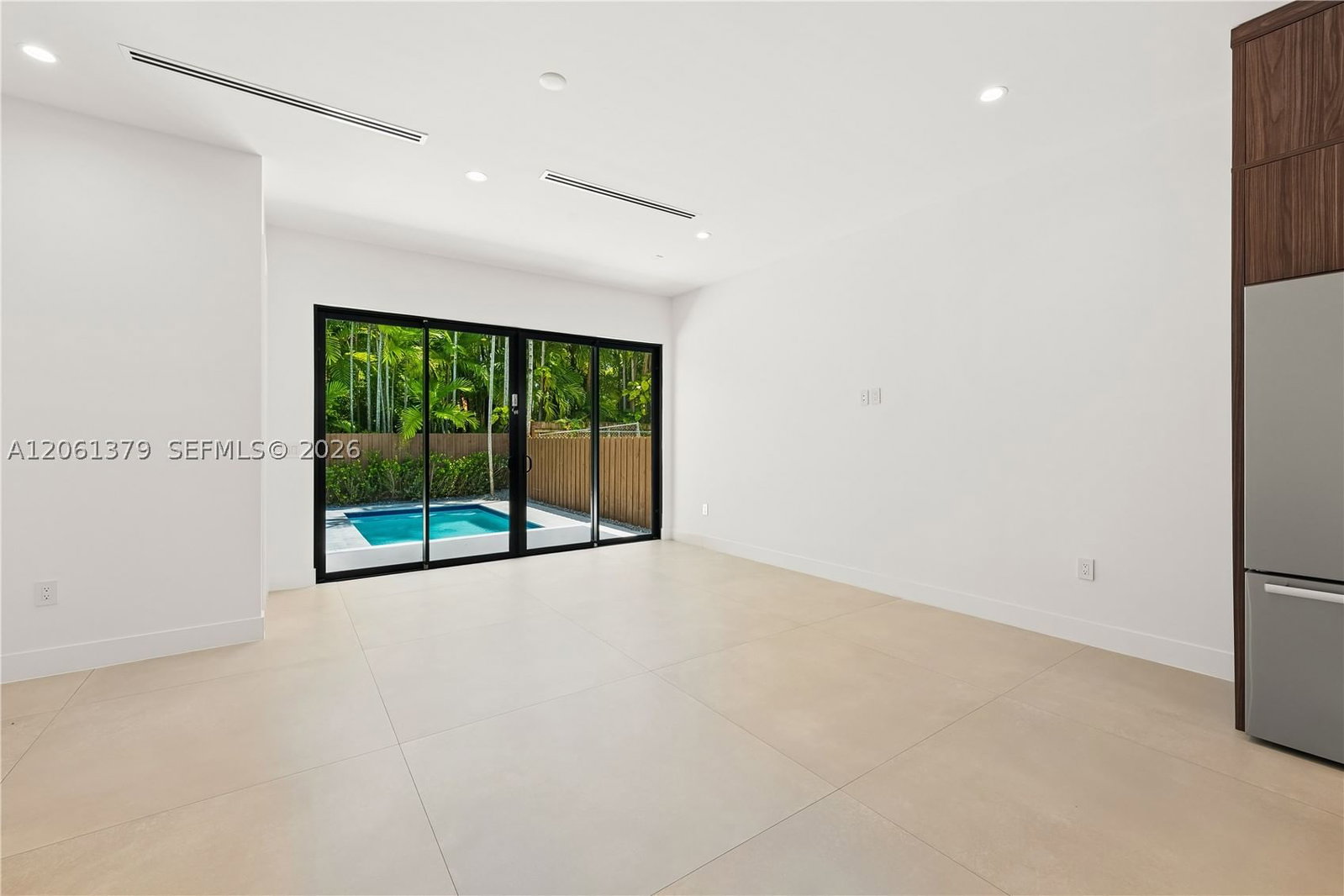 Real estate property located at 3352 28th Ter, Miami-dade, Pomelo Park, Miami, FL