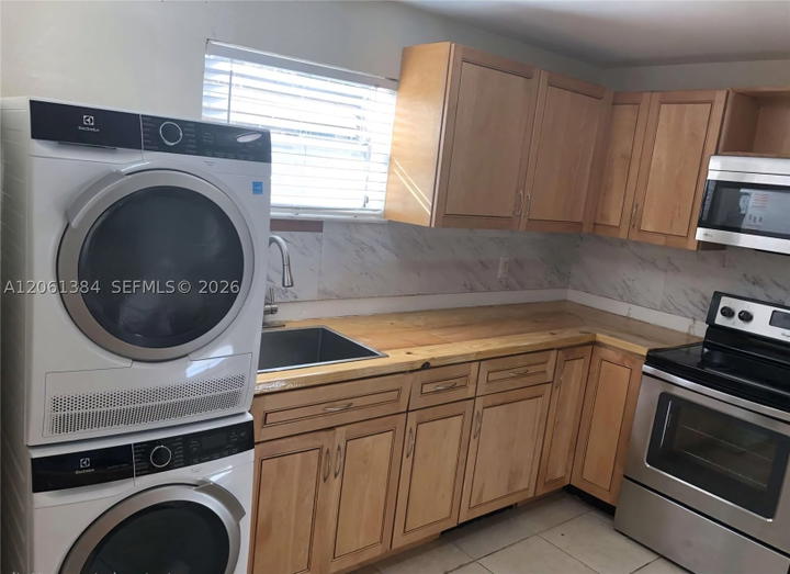 Real estate property located at 4235 University Dr #306, Broward, Springcrest Condo, Sunrise, FL