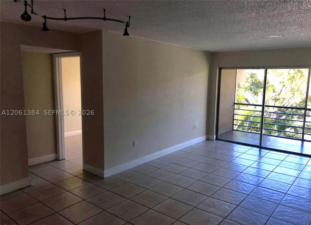 Real estate property located at 4235 University Dr #306, Broward, Springcrest Condo, Sunrise, FL