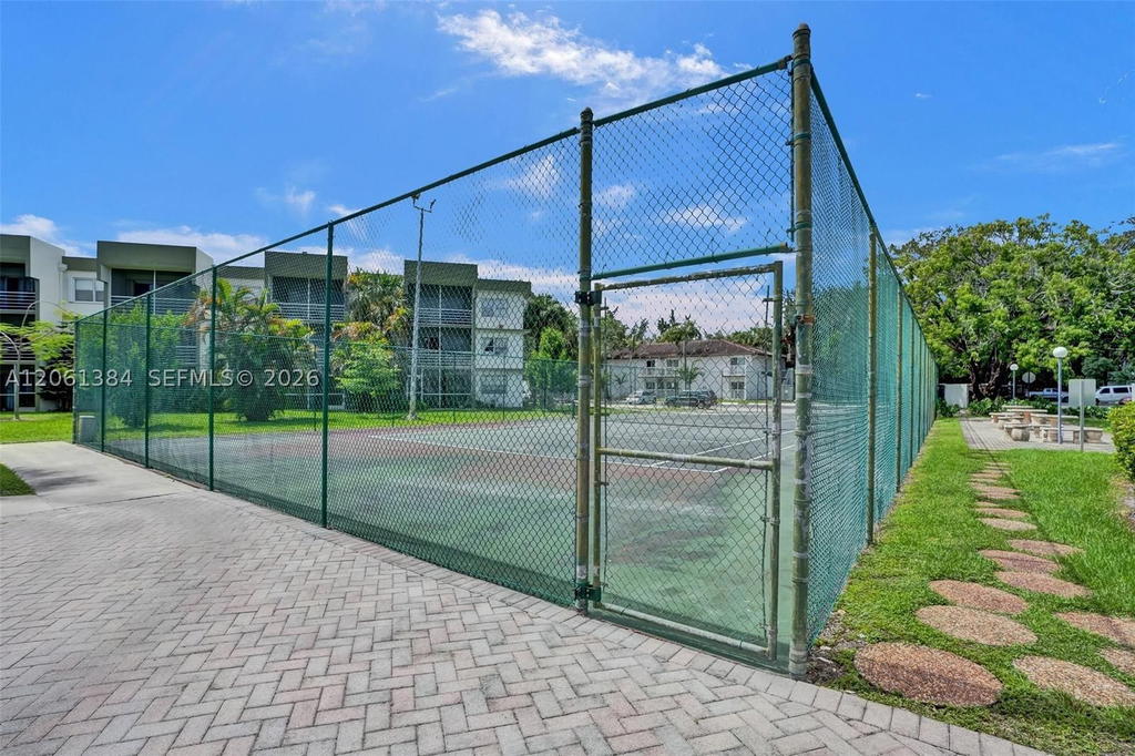 Real estate property located at 4235 University Dr #306, Broward, Springcrest Condo, Sunrise, FL