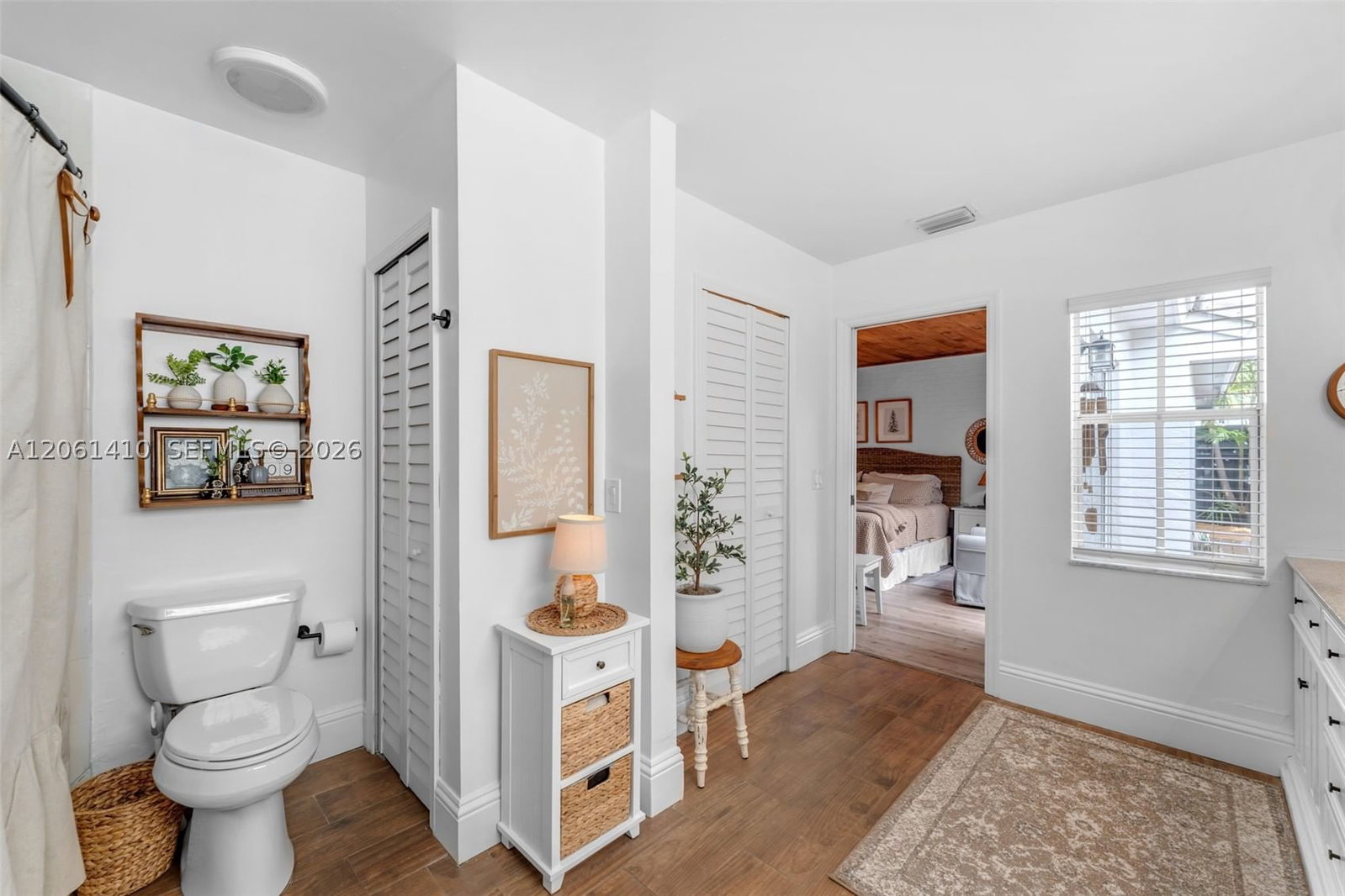 Real estate property located at 1050 129th Ave, Miami-dade, Shoma Homes At Tamiami Ii, Miami, FL