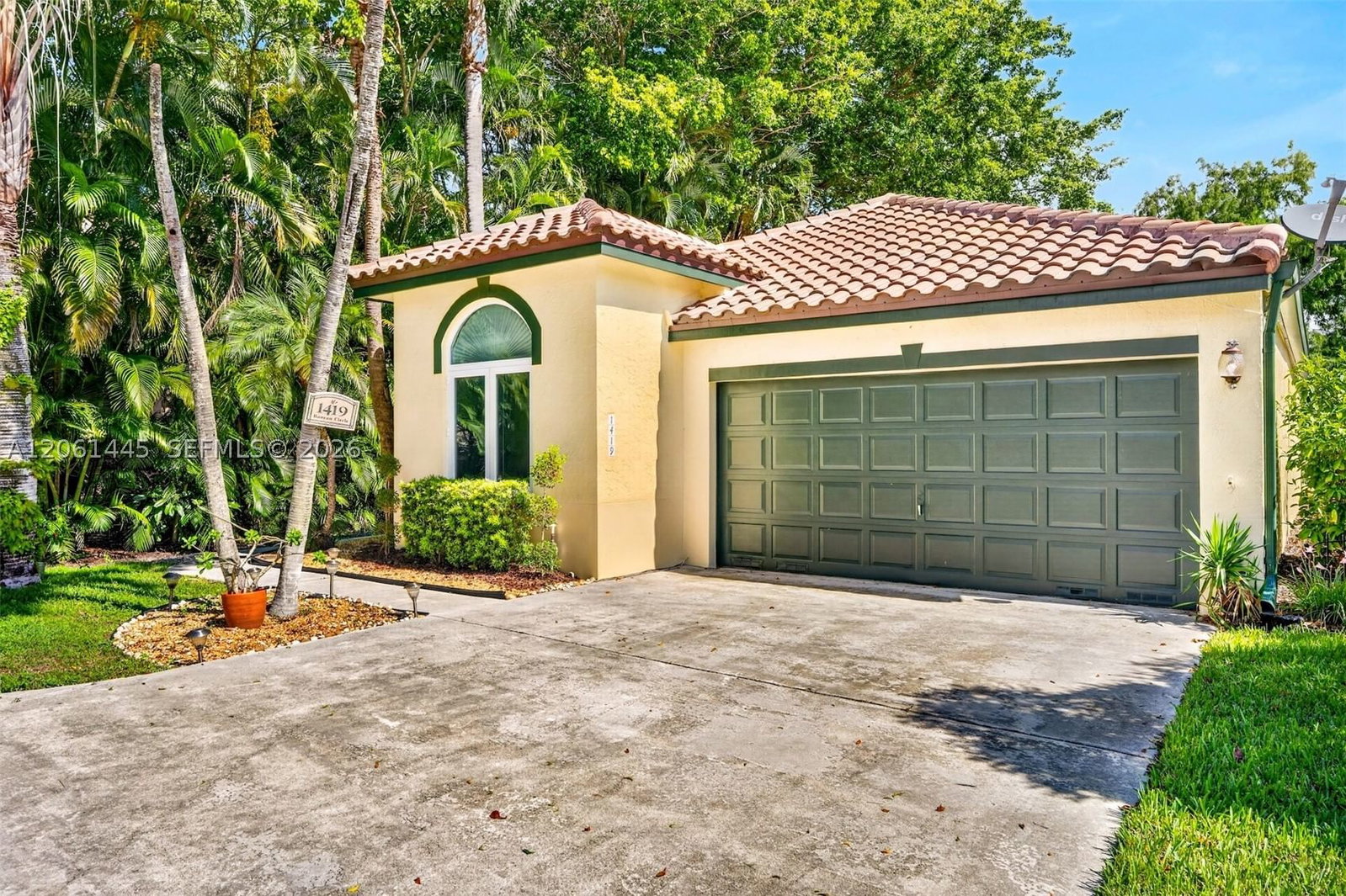 Real estate property located at 1419 Banyan Cir, Broward, Palm Aire Cypress Course, Pompano Beach, FL