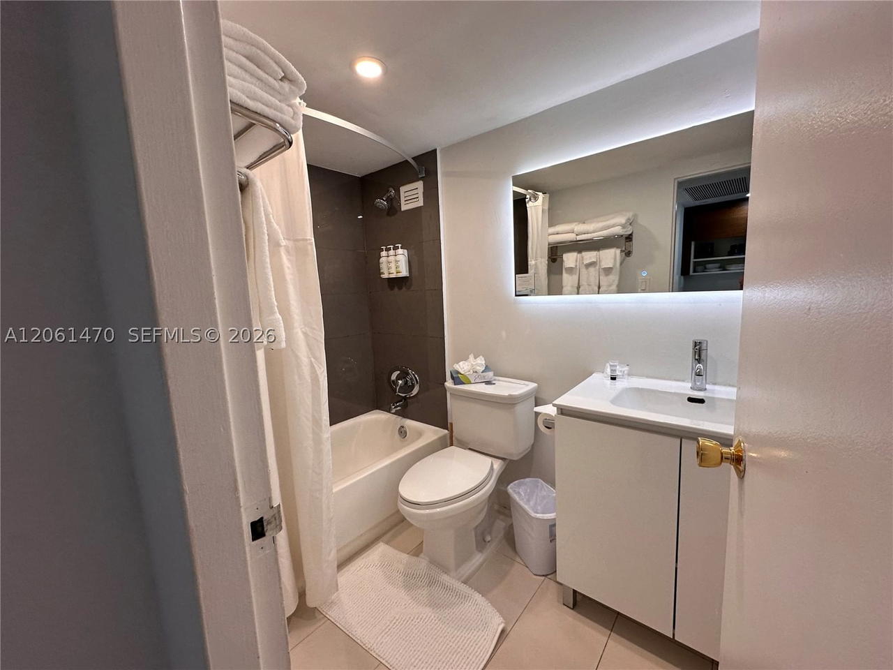 Real estate property located at 19201 Collins Ave #723, Miami-dade, The Aventura Beach Club C, Sunny Isles Beach, FL