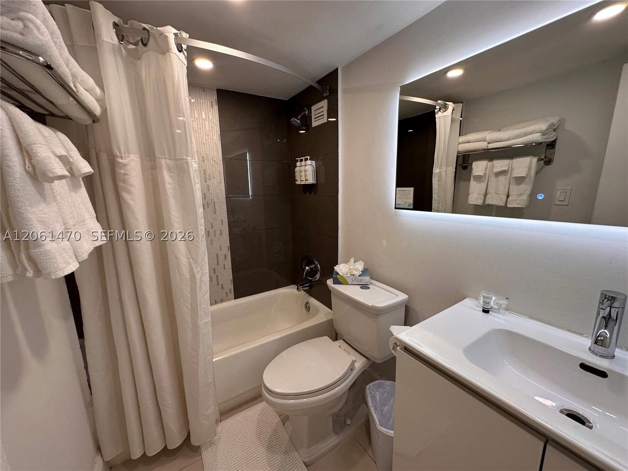 Real estate property located at 19201 Collins Ave #723, Miami-dade, The Aventura Beach Club C, Sunny Isles Beach, FL
