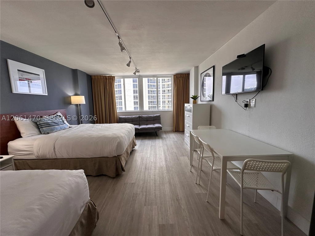 Real estate property located at 19201 Collins Ave #723, Miami-dade, The Aventura Beach Club C, Sunny Isles Beach, FL
