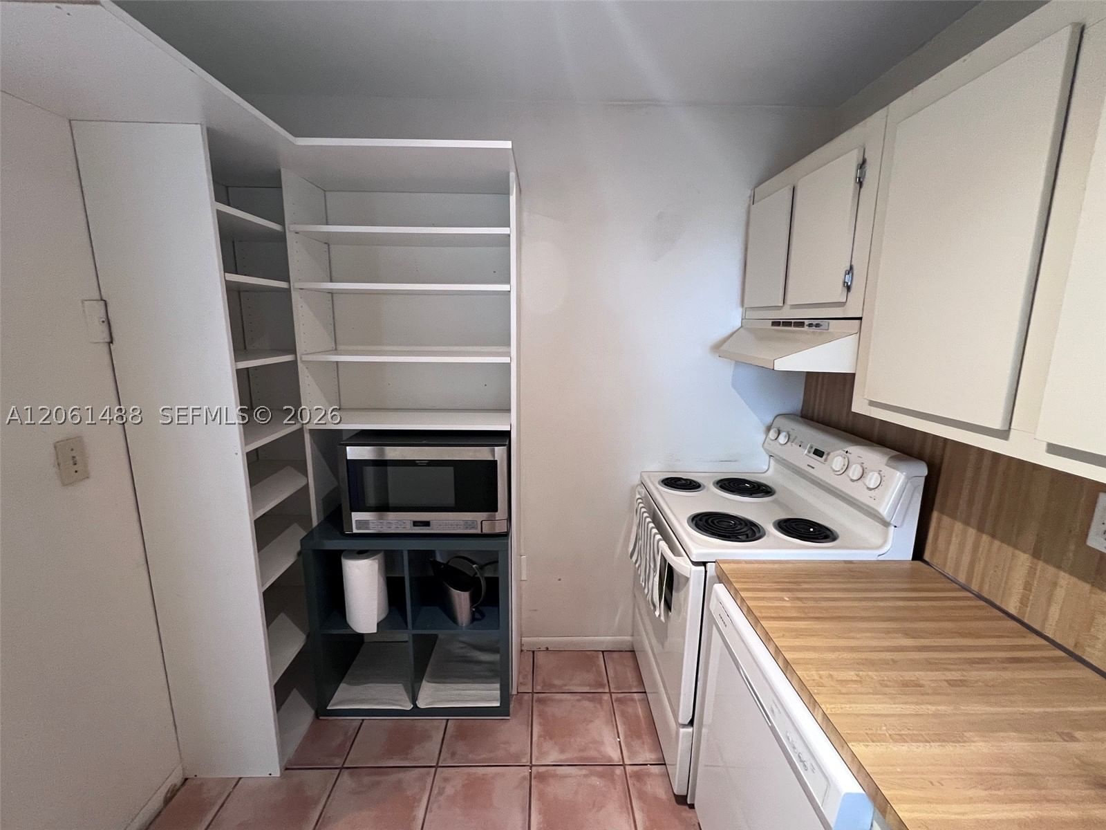 Real estate property located at 1665 Bay Rd #416, Miami-dade, West Bay Gardens Condo, Miami Beach, FL