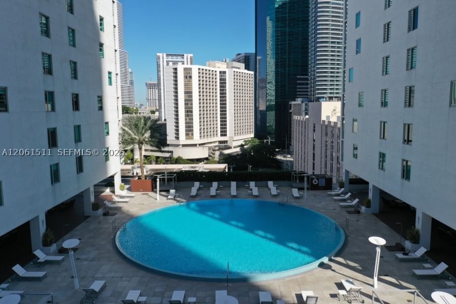 Real estate property located at 500 Brickell Ave #2407, Miami-dade, 500 Brickell East Condo, Miami, FL