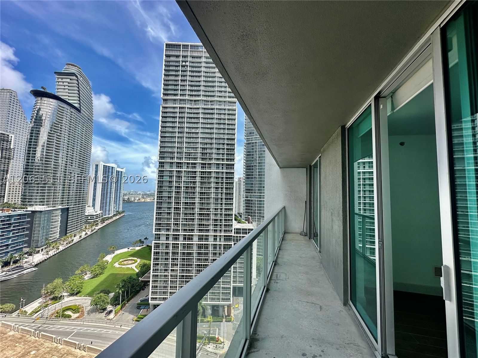 Real estate property located at 500 Brickell Ave #2407, Miami-dade, 500 Brickell East Condo, Miami, FL