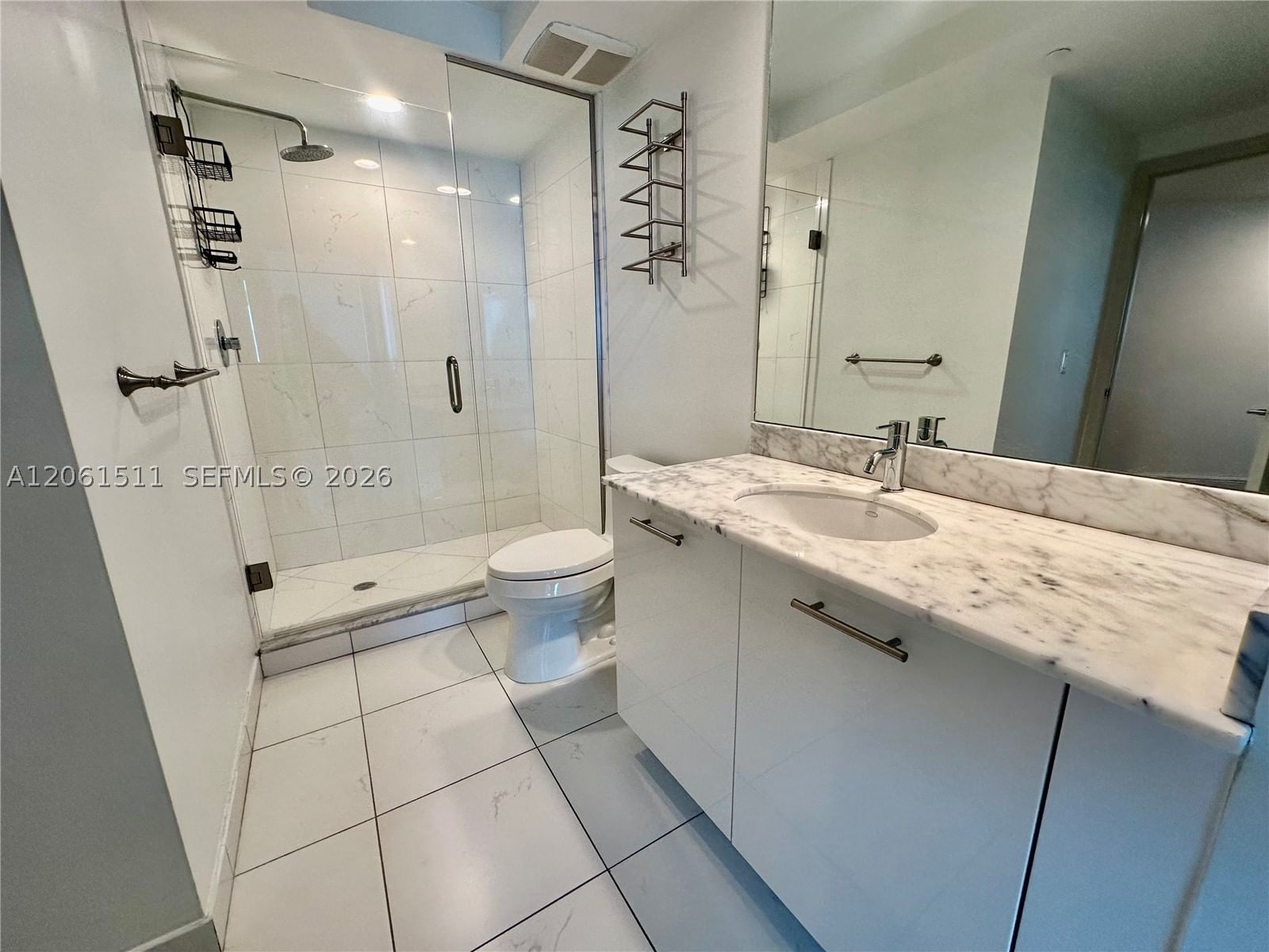 Real estate property located at 500 Brickell Ave #2407, Miami-dade, 500 Brickell East Condo, Miami, FL