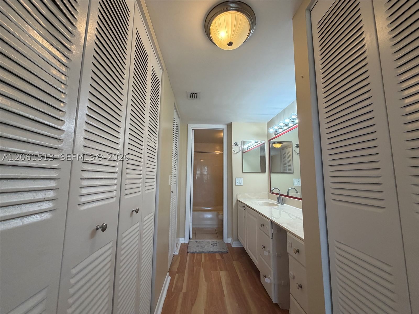 Real estate property located at 711 Pine Island Rd #121, Broward, Belasera At Pine Island C, Plantation, FL