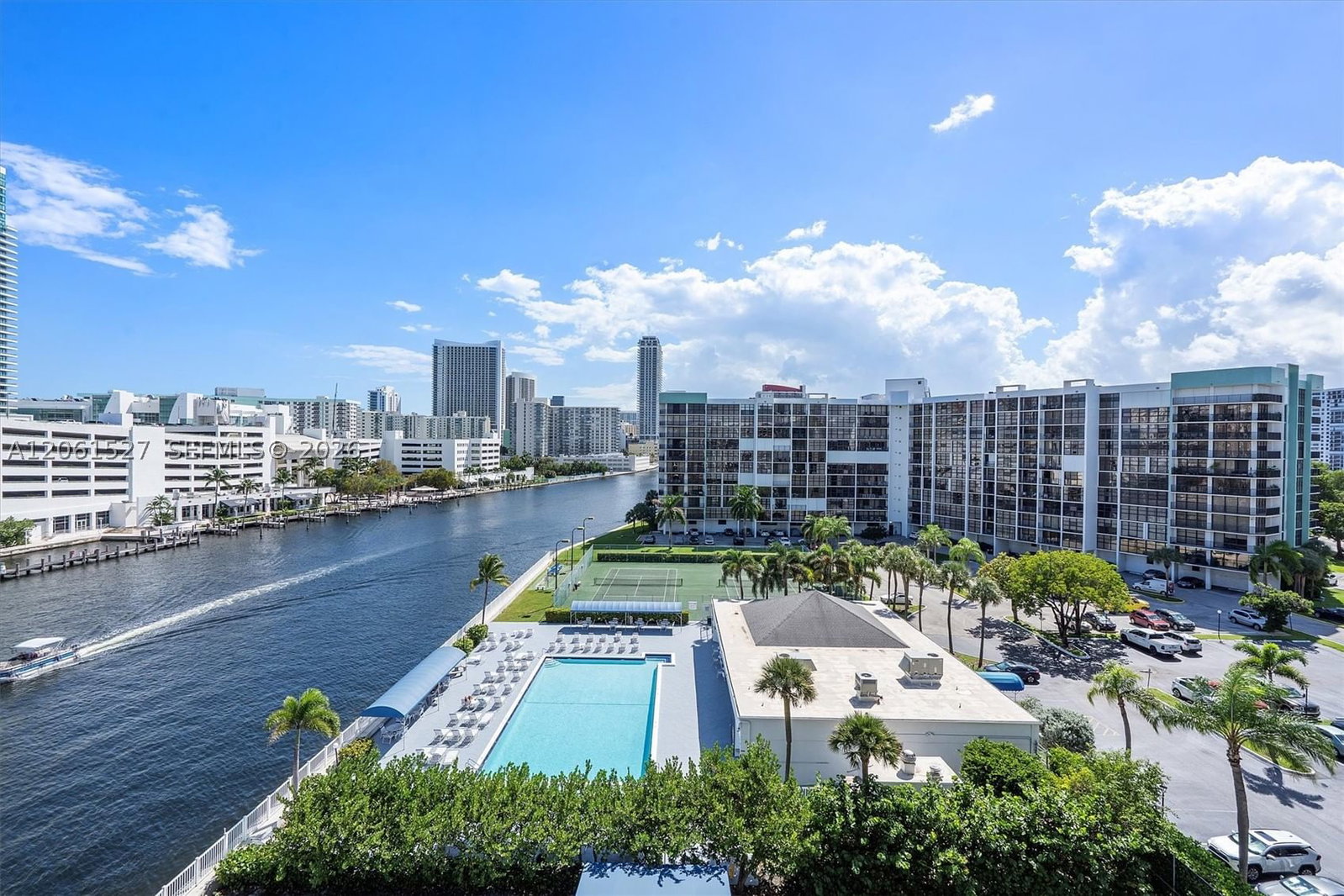 Real estate property located at 600 Parkview Dr #709, Broward, Towers Of Oceanview South, Hallandale Beach, FL