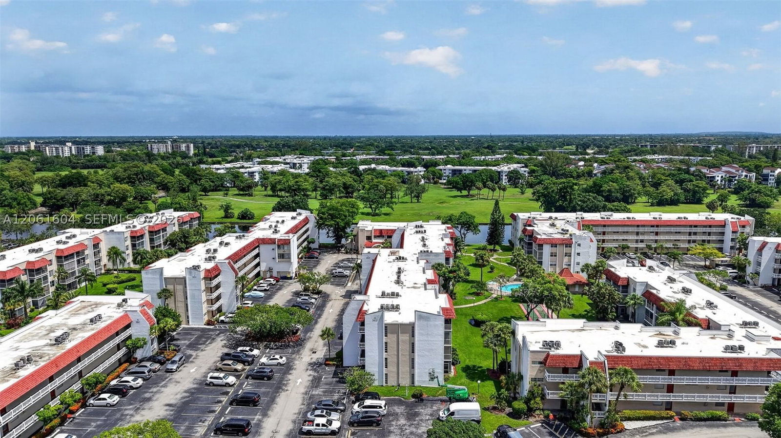 Real estate property located at 3531 Inverrary Dr #101, Broward, Las Vistas H In Inverrary, Lauderhill, FL