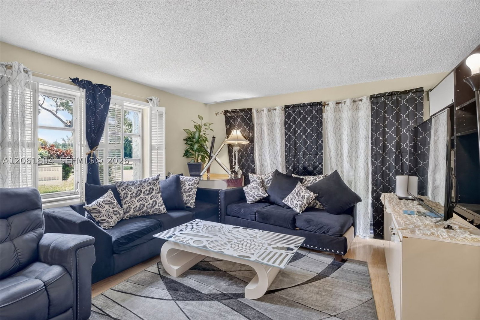 Real estate property located at 3531 Inverrary Dr #101, Broward, Las Vistas H In Inverrary, Lauderhill, FL