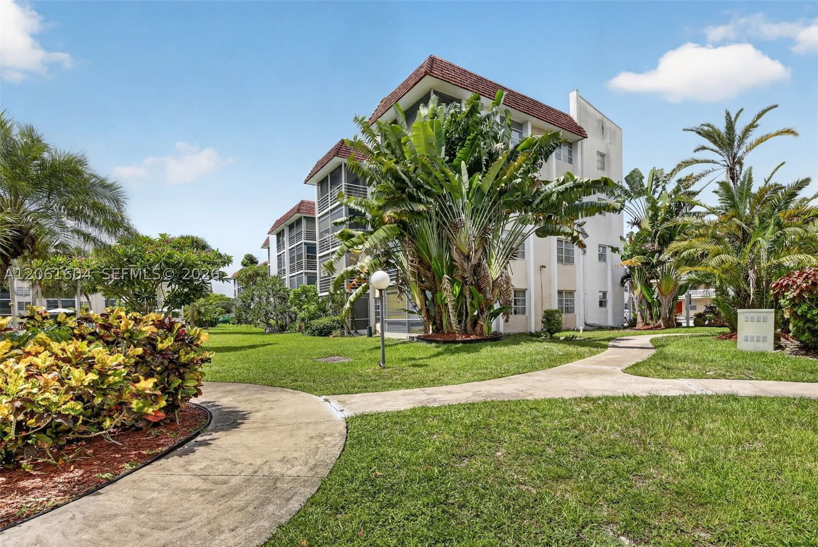 Real estate property located at 3531 Inverrary Dr #101, Broward, Las Vistas H In Inverrary, Lauderhill, FL