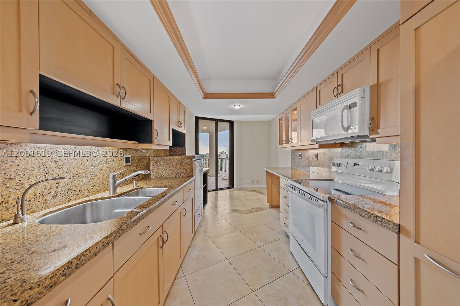 Real estate property located at 4000 Towerside Ter #1405, Miami-dade, The Towers Of Quayside Co, Miami, FL