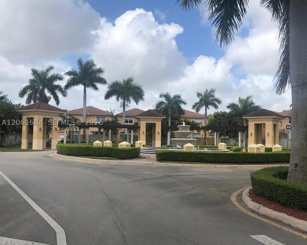 Real estate property located at 11814 137th Path, Miami-dade, Century Breeze, Miami, FL