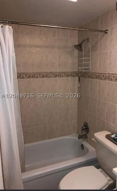 Real estate property located at 7705 86th St B-211, Miami-dade, Kings Creek So Condo, Miami, FL