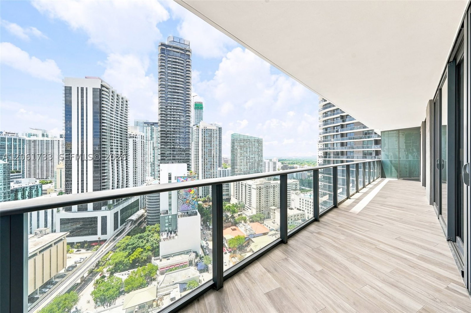 Real estate property located at 801 Miami Ave #2502, Miami-dade, 801 Sma Residences Condo, Miami, FL