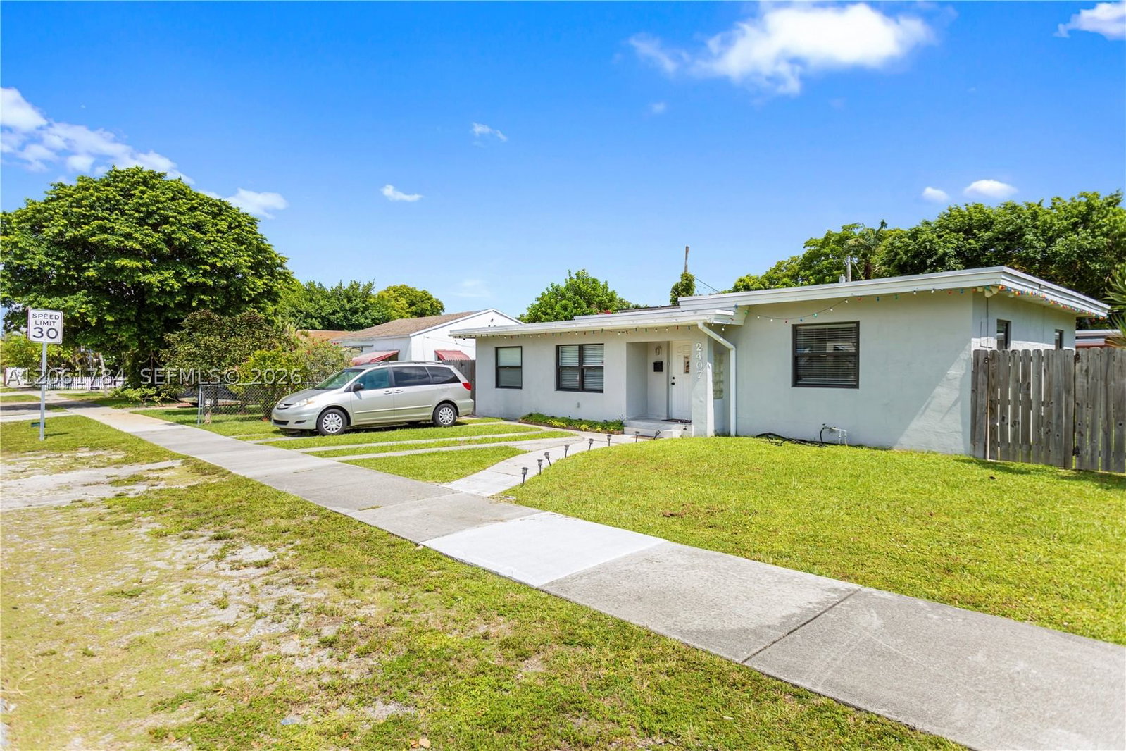 Real estate property located at 2407 Dewey St, Broward, Hollywood Highlands Park, Hollywood, FL
