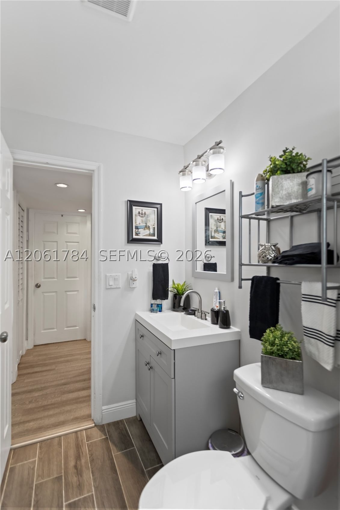 Real estate property located at 2407 Dewey St, Broward, Hollywood Highlands Park, Hollywood, FL