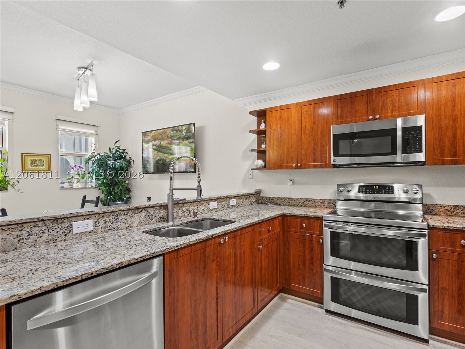 Real estate property located at 10885 89th Ter #217, Miami-dade, Coronado At Doral Ii Cond, Doral, FL