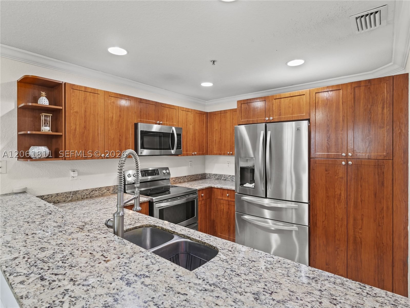 Real estate property located at 10885 89th Ter #217, Miami-dade, Coronado At Doral Ii Cond, Doral, FL