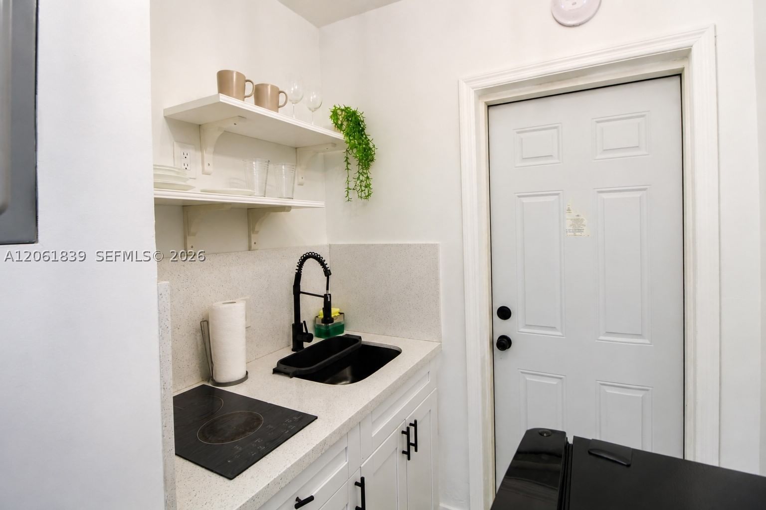 Real estate property located at 1440 4th St, Miami-dade, Lawrence Estates Land Cos, Miami, FL