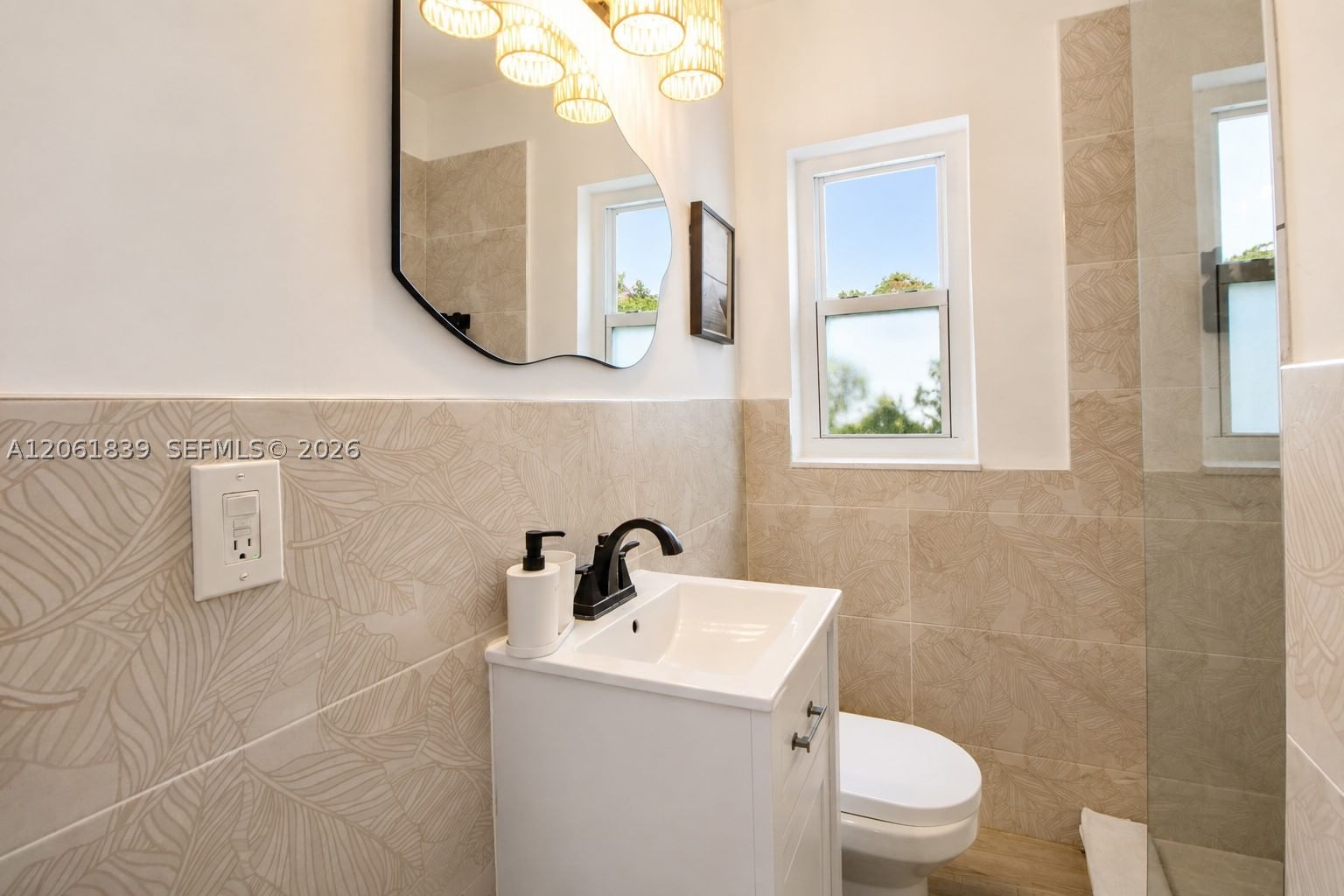 Real estate property located at 1440 4th St, Miami-dade, Lawrence Estates Land Cos, Miami, FL
