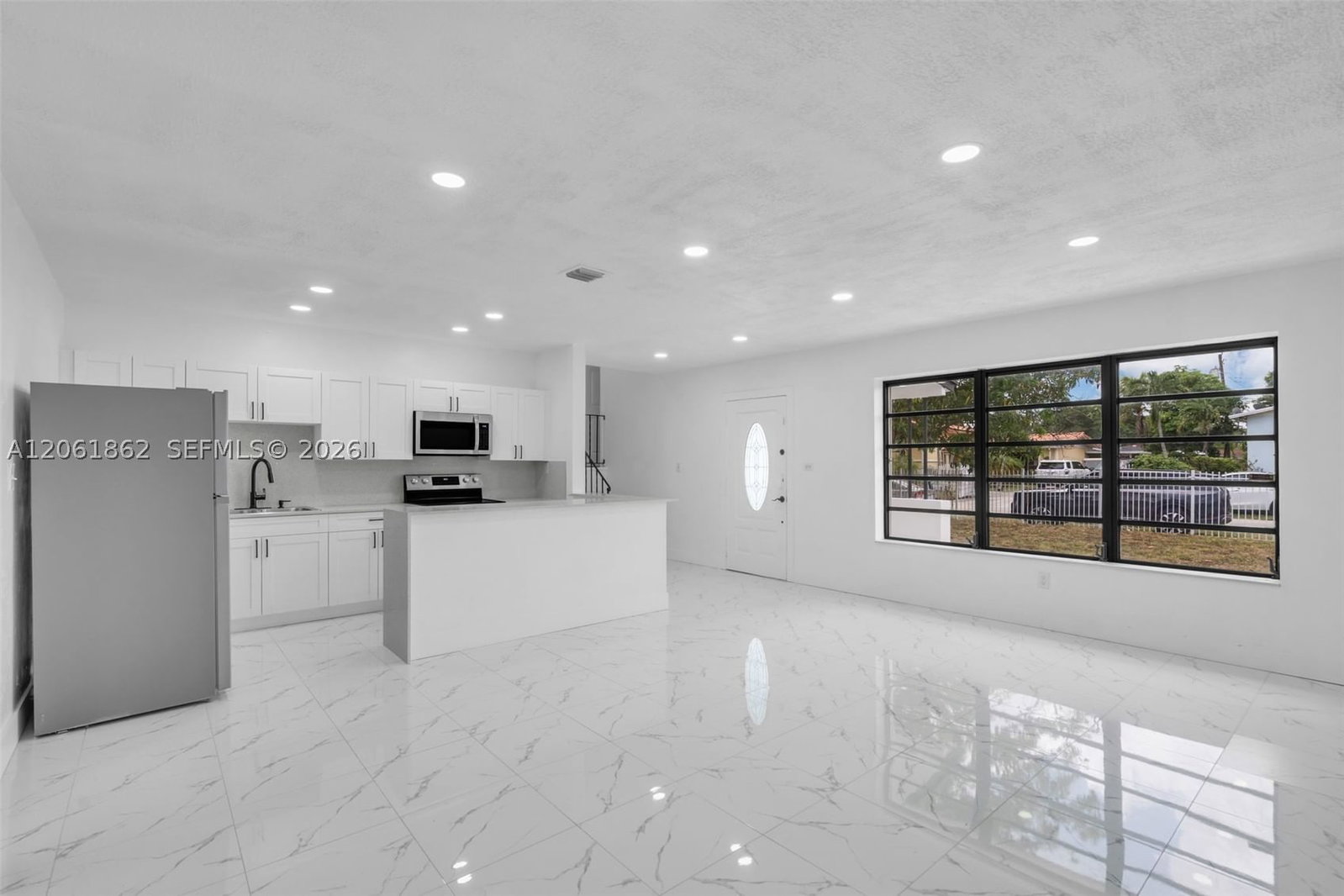Real estate property located at 1265 201st Ter, Miami-dade, Mansionette Homes Sec 2, Miami, FL