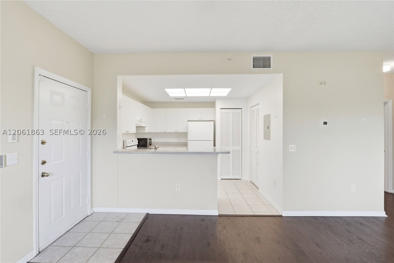 Real estate property located at 2015 10th Ave #130, Broward, Village East Condo, Fort Lauderdale, FL