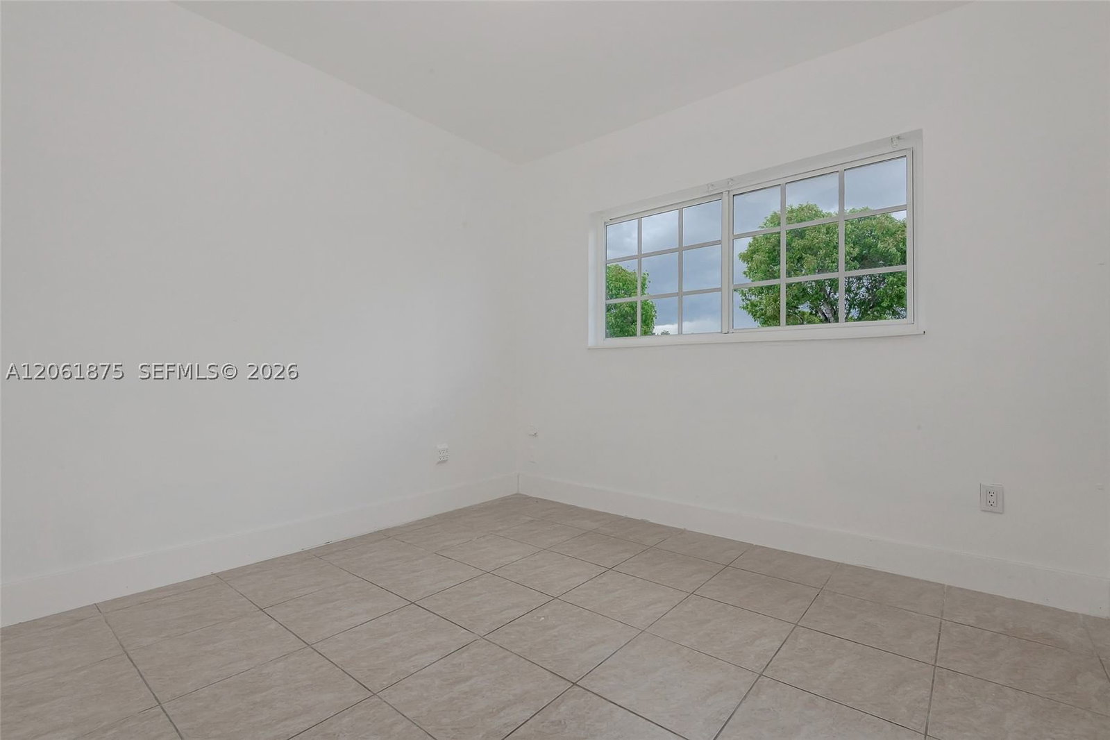 Real estate property located at 998 68th St, Miami-dade, Westhaven Heights, Hialeah, FL