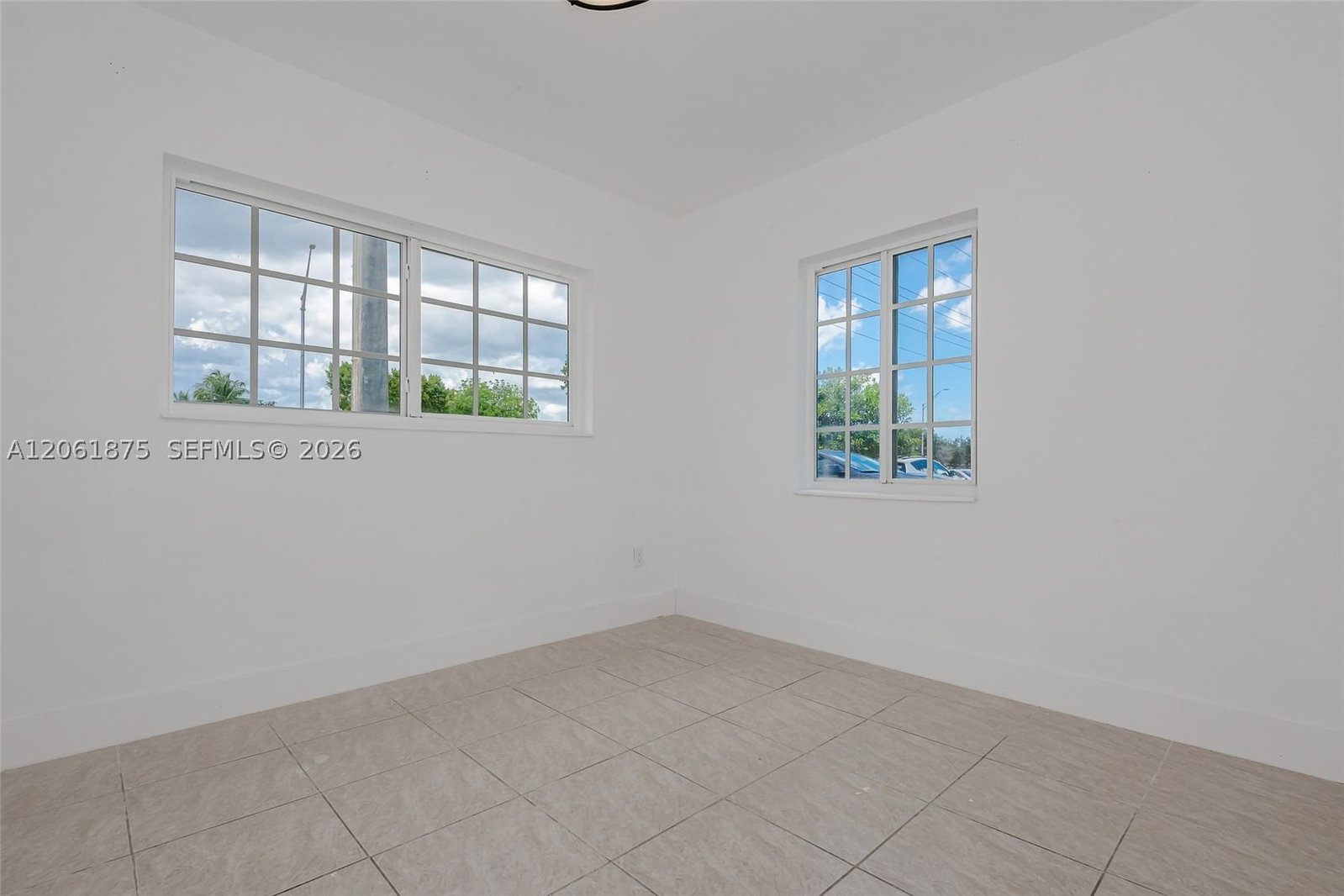 Real estate property located at 998 68th St, Miami-dade, Westhaven Heights, Hialeah, FL