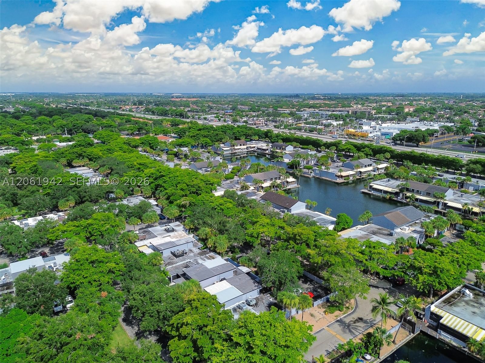 Real estate property located at 6402 Windmill Gate Rd, Miami-dade, Miami Lakes Windmill Gate, Miami Lakes, FL