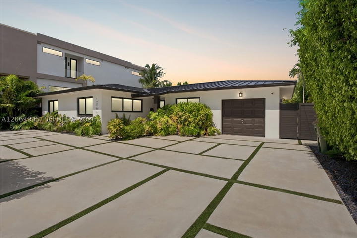 Real estate property located at 12906 Cherry Rd, Miami-dade, Venetian Sec Keystone Poi, North Miami, FL