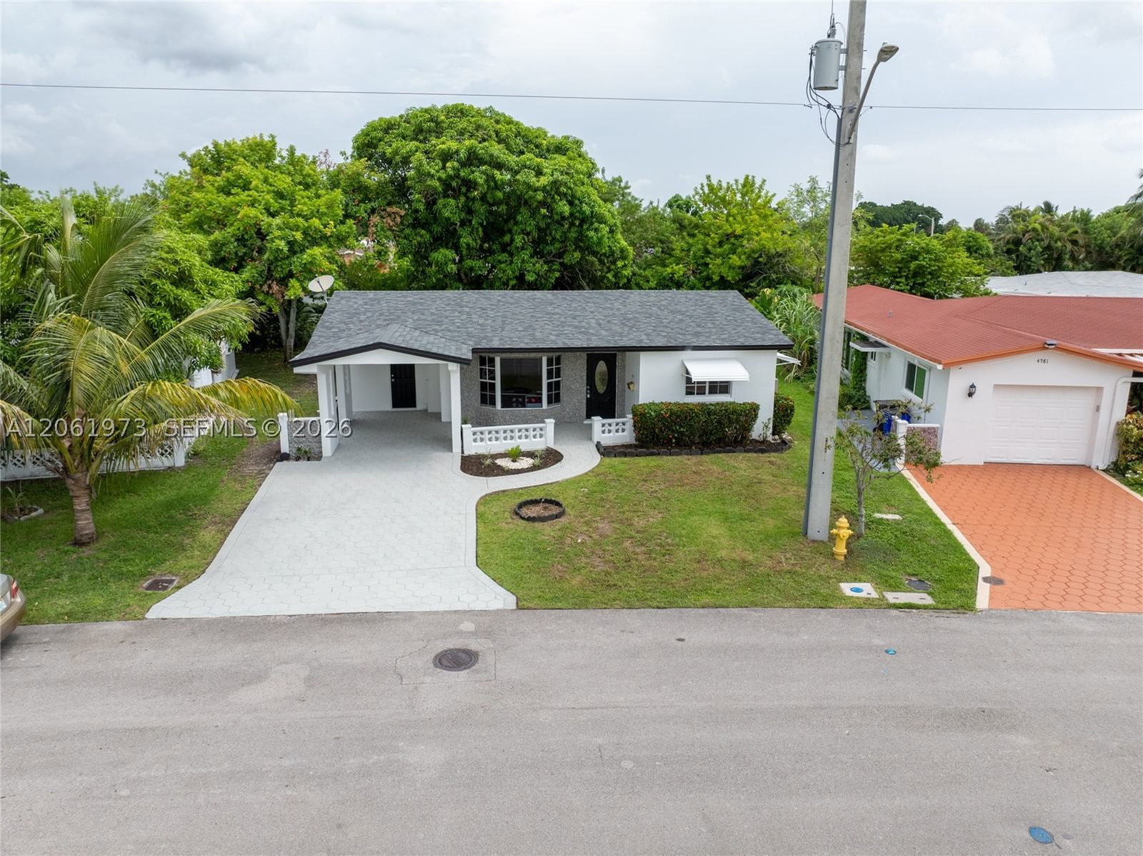 Real estate property located at 4595 43rd Ct, Broward, Oakland Estates 1st Sec, Lauderdale Lakes, FL
