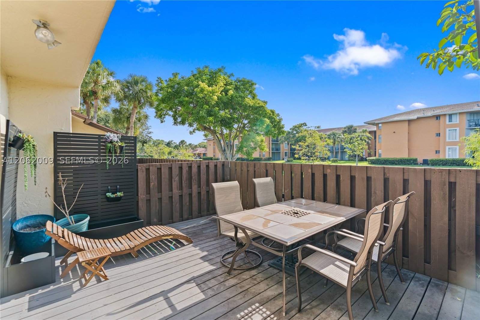 Real estate property located at 7640 79th Ave L6, Broward, Bonaire Village At Woodmo, Tamarac, FL