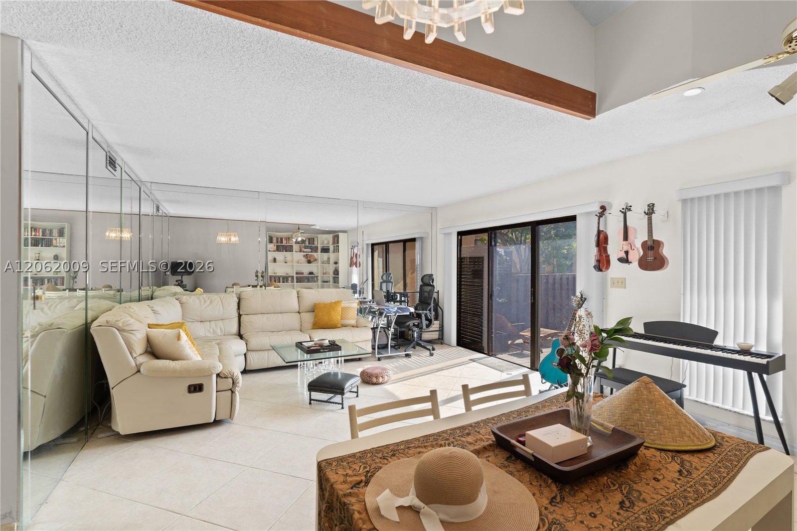 Real estate property located at 7640 79th Ave L6, Broward, Bonaire Village At Woodmo, Tamarac, FL