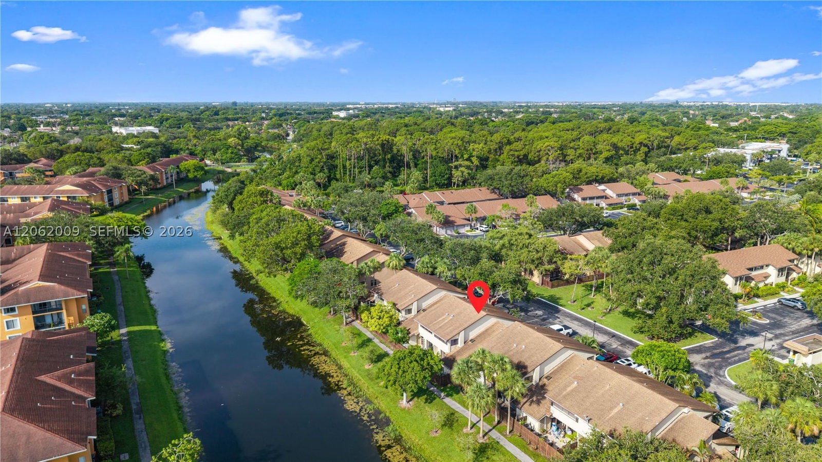 Real estate property located at 7640 79th Ave L6, Broward, Bonaire Village At Woodmo, Tamarac, FL
