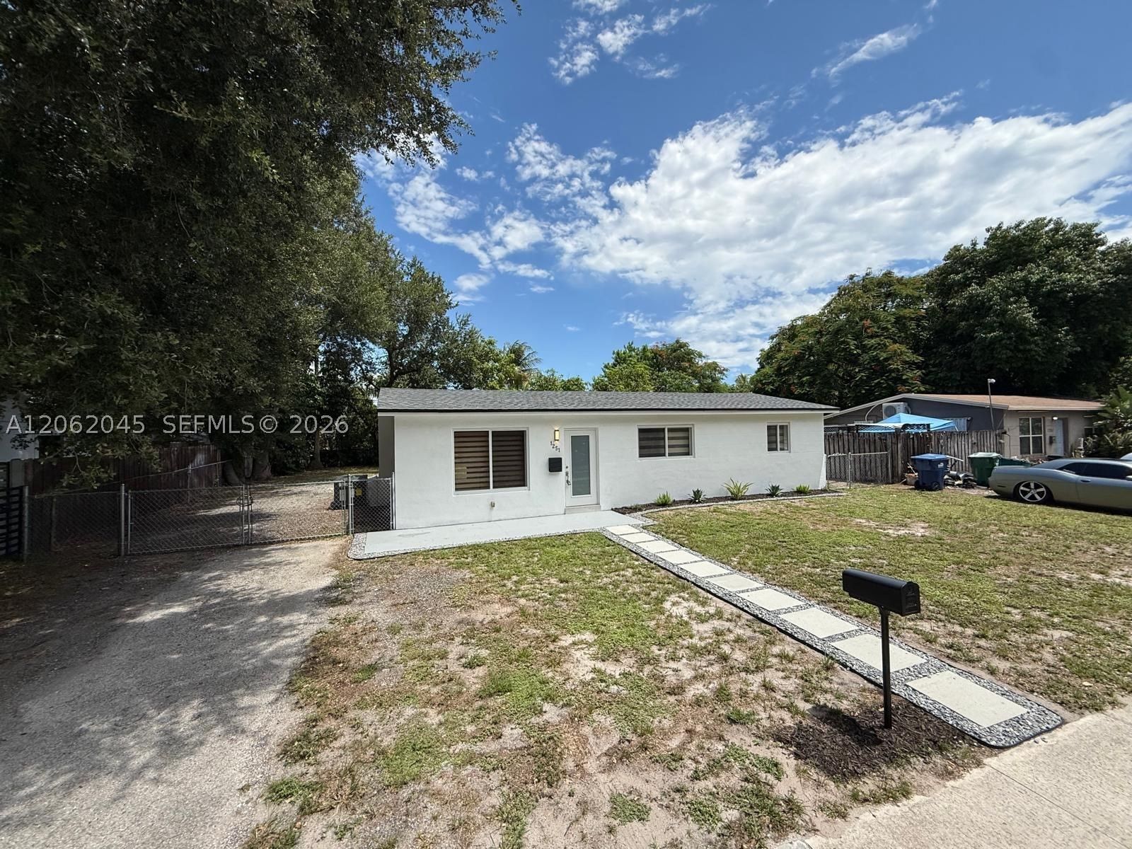 Real estate property located at 1251 208th Ter, Miami-dade, Ives Estates Sec 3, Miami, FL