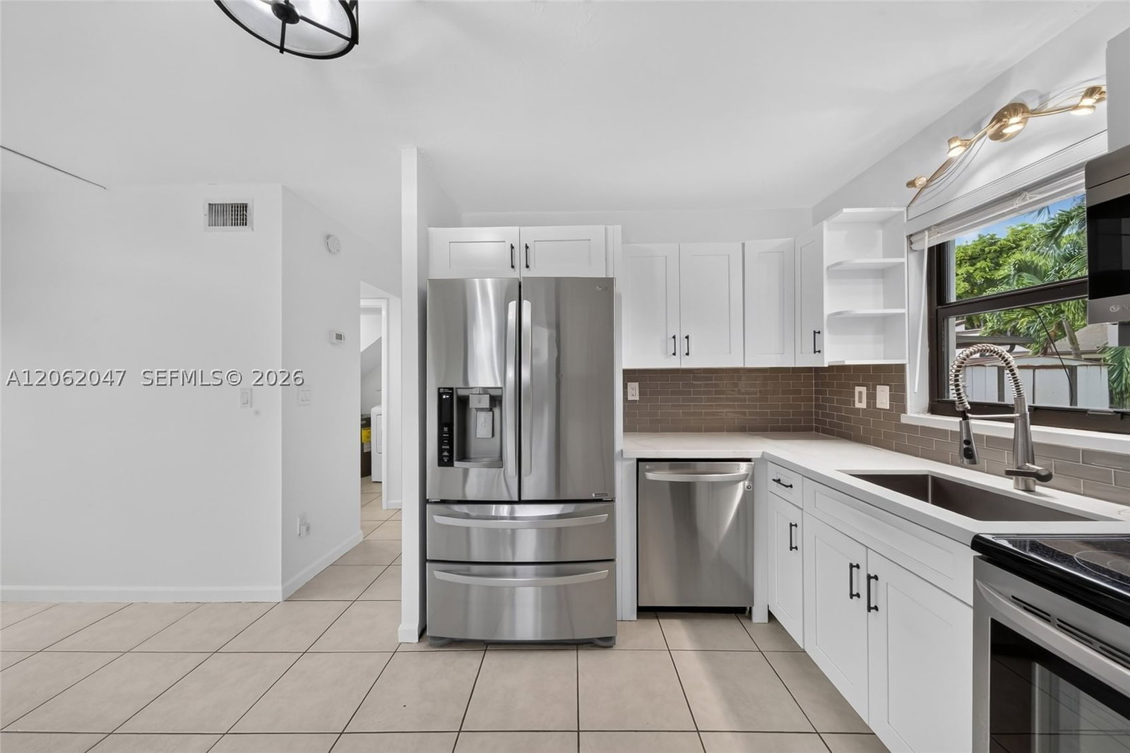Real estate property located at 6834 127th Pl, Miami-dade, Woodgate, Miami, FL