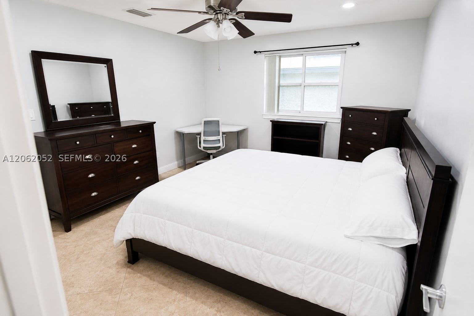 Real estate property located at 2430 Sabal Palm Dr, Broward, Miramar Sec 13, Miramar, FL