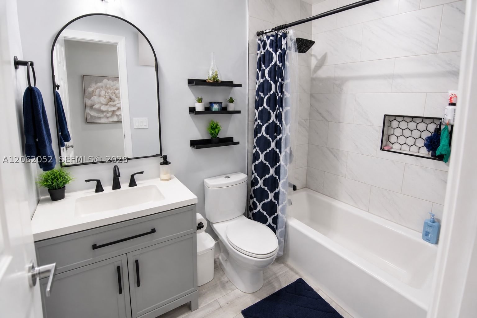 Real estate property located at 2430 Sabal Palm Dr, Broward, Miramar Sec 13, Miramar, FL