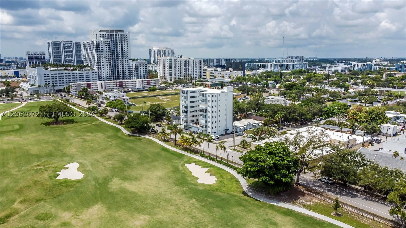 Real estate property located at 1700 Pierce St #703, Broward, St Francis Apts Co-op, Hollywood, FL