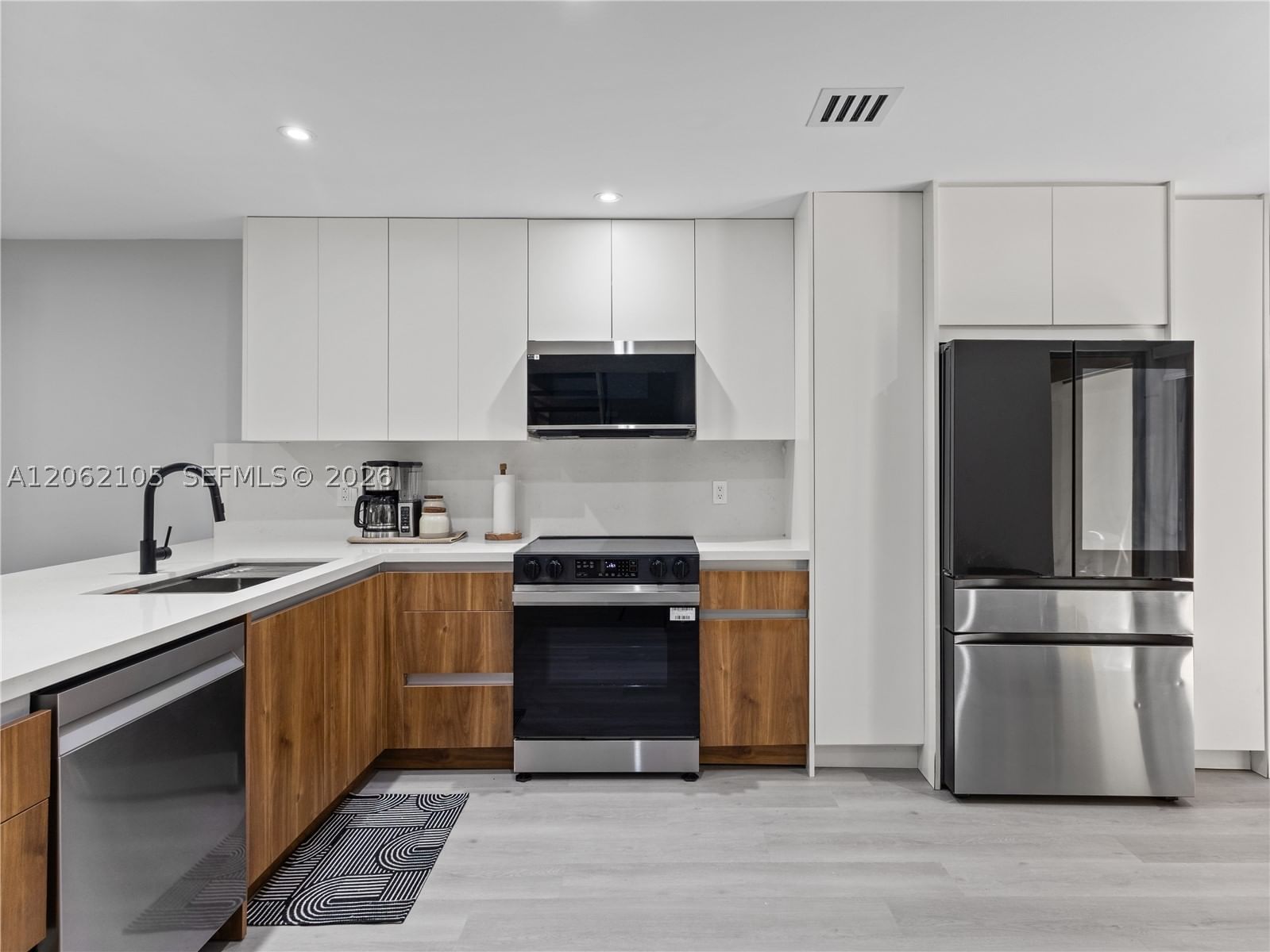 Real estate property located at 9853 Costa Del Sol Blvd #103-F, Miami-dade, Costa Del Sol Condo E, Doral, FL